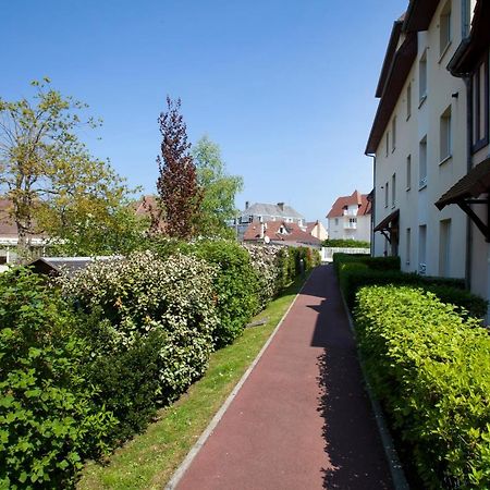 Appart Residence Proche Plage Avec Piscine Et Parking Couvert Prive Merville-Franceville-Plage Luaran gambar