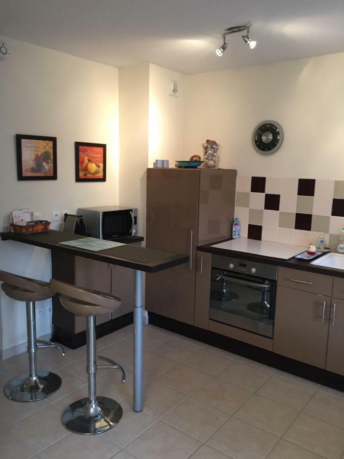 Appart Residence Proche Plage Avec Piscine Et Parking Couvert Prive Merville-Franceville-Plage Luaran gambar